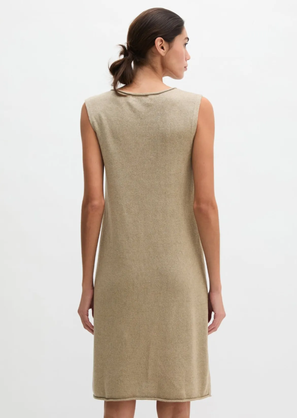 Ärmelloses Strickkleid shaped aus Organic Cotton-Leinen-Mix