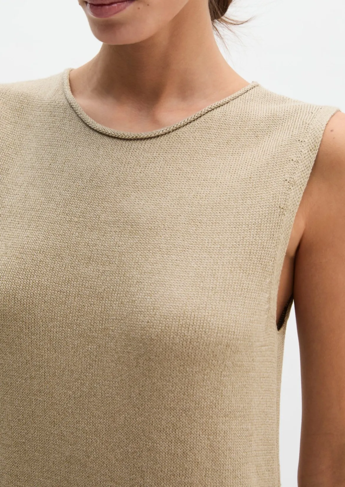 Ärmelloses Strickkleid shaped aus Organic Cotton-Leinen-Mix