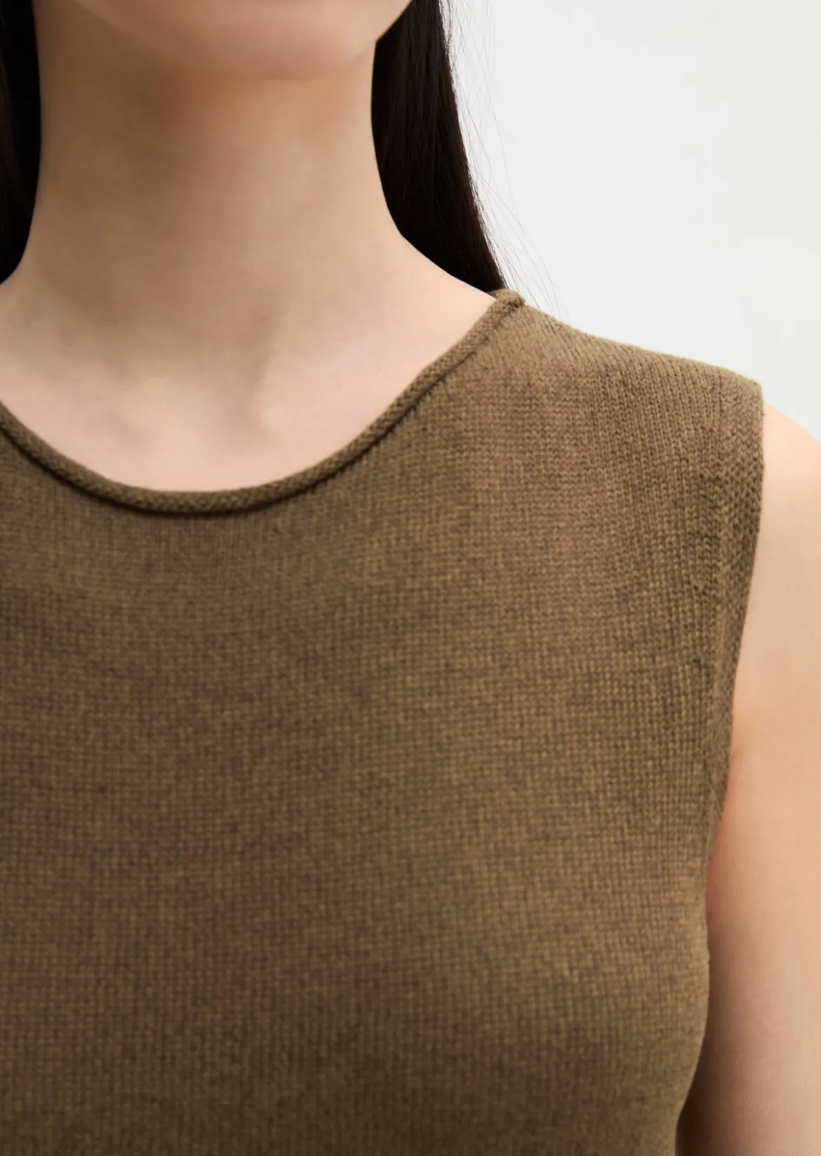 Ärmelloses Strickkleid shaped aus Organic Cotton-Leinen-Mix
