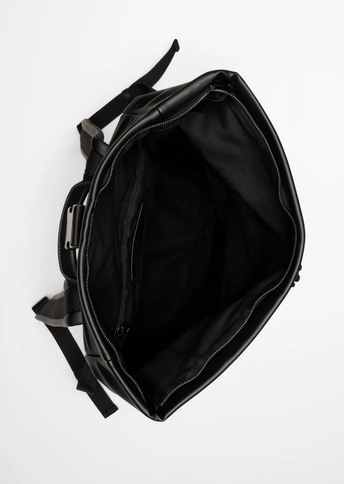 Rucksack aus einer Lederalternative aus recyceltem Polyester