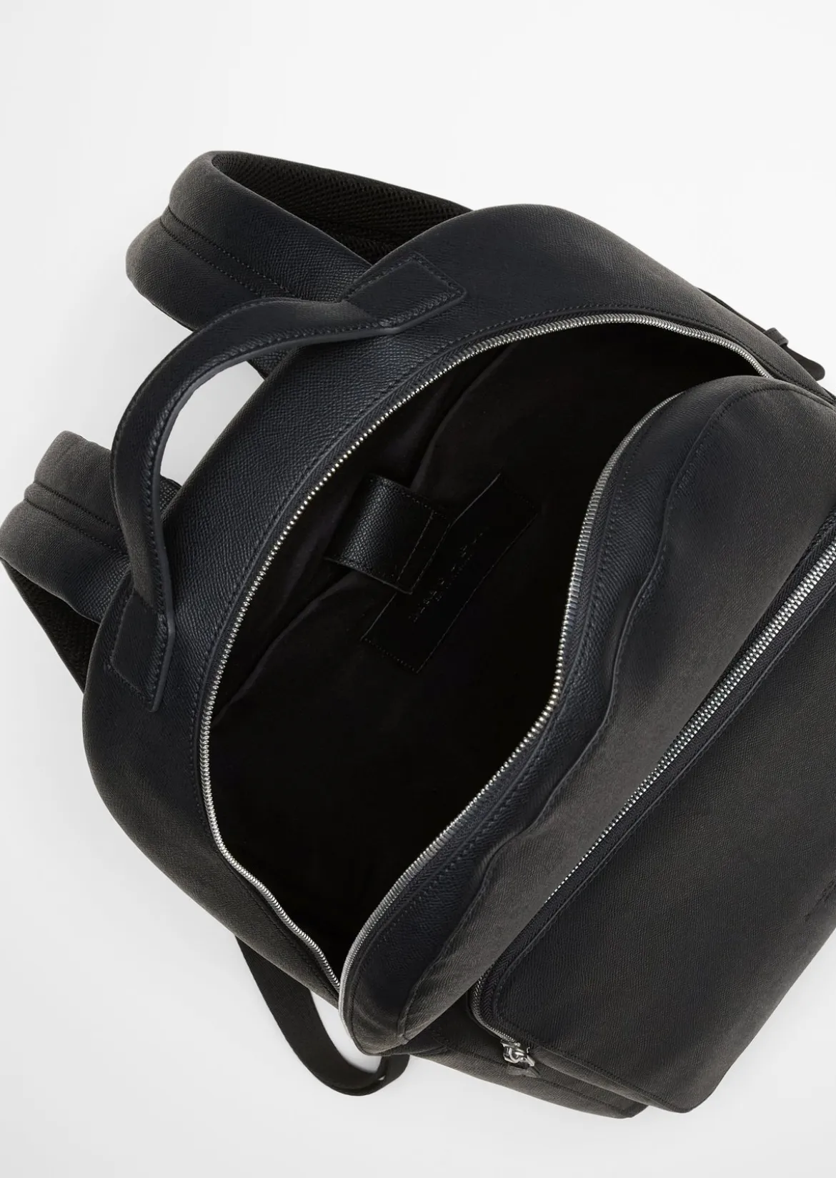 Rucksack aus einer Lederalternative aus recyceltem Polyester