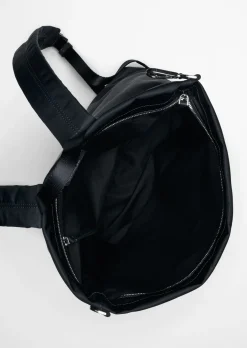 Rucksack medium aus recyceltem Material