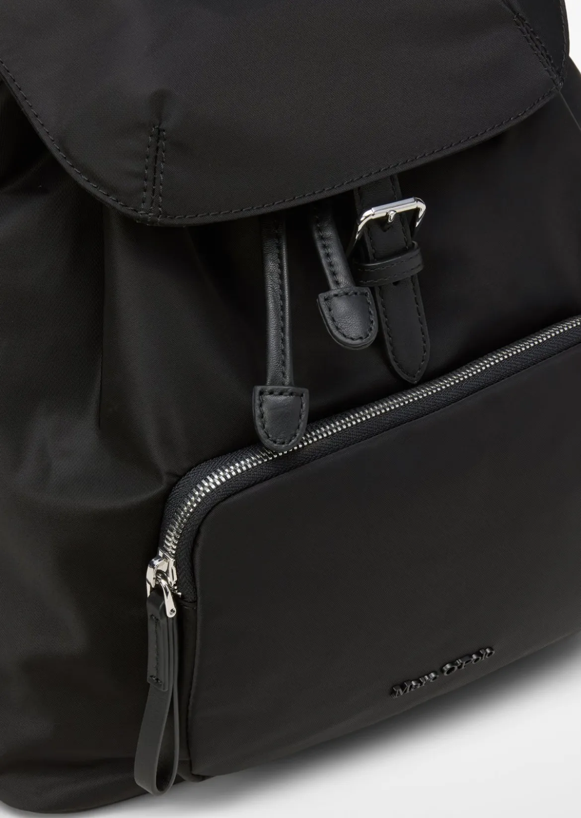 Rucksack medium aus recyceltem Material