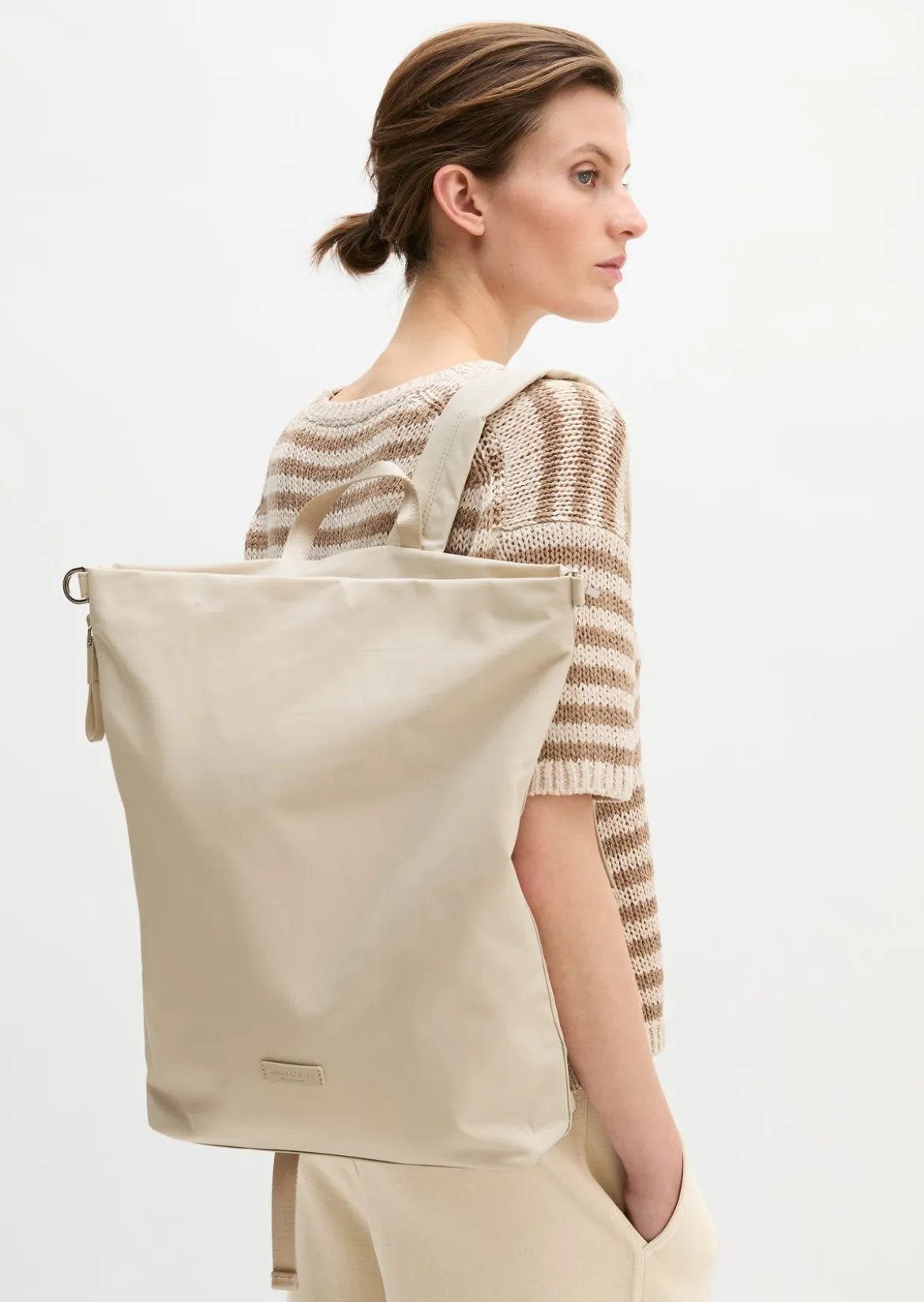 Rucksack medium aus recyceltem Material