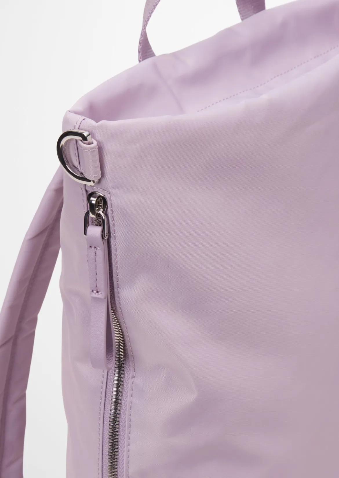 Rucksack medium aus recyceltem Material