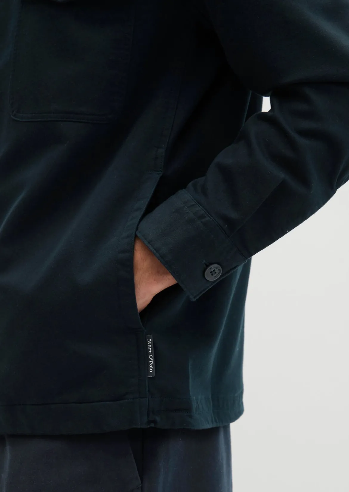 Sateen-Overshirt aus glatter Bio-Baumwoll-Qualität