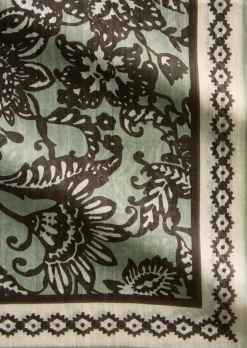 Schal mit Allover-Print mit TENCEL™ Lyocell