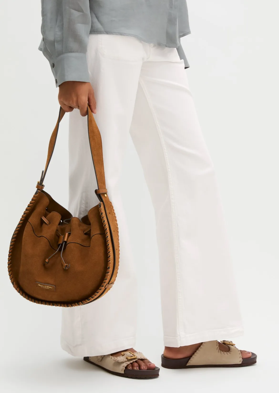 Schultertasche aus weichem Veloursleder