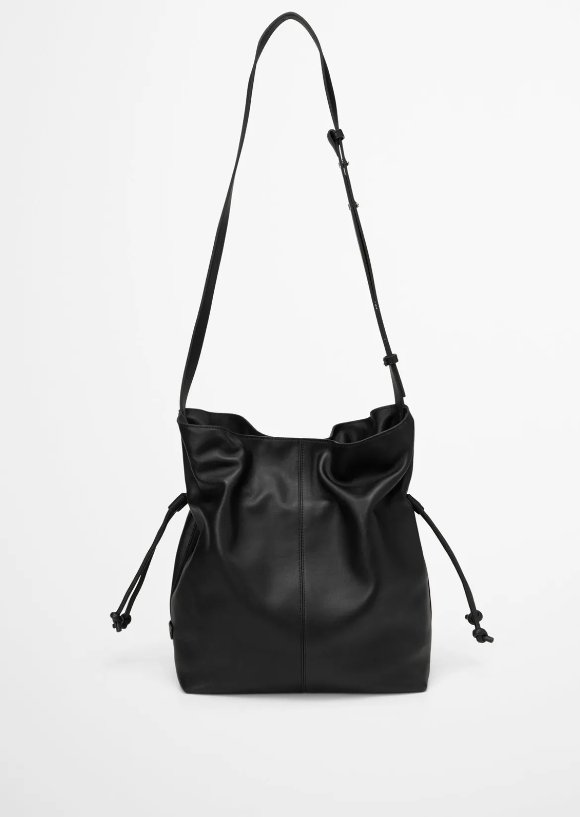 Schultertasche Model Sienna aus weichem Rindleder