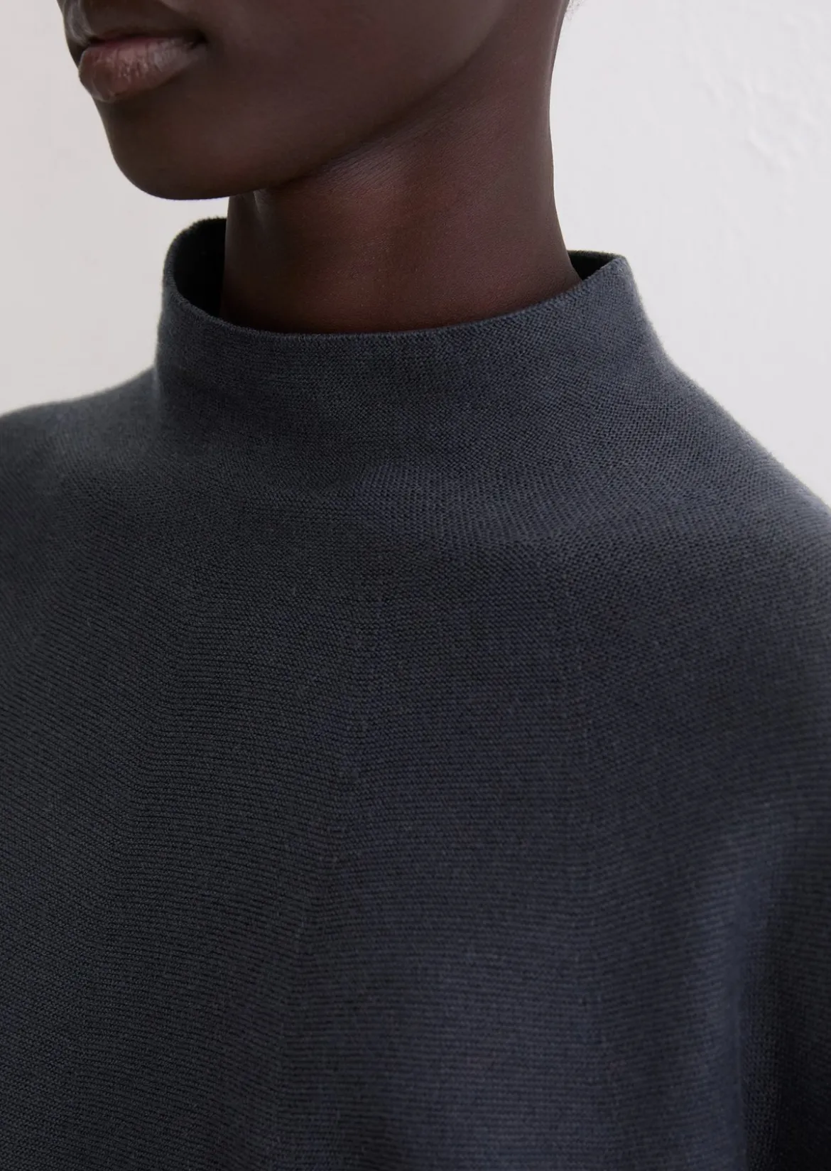Seamless-Pullover loose aus softer Bio-Baumwolle