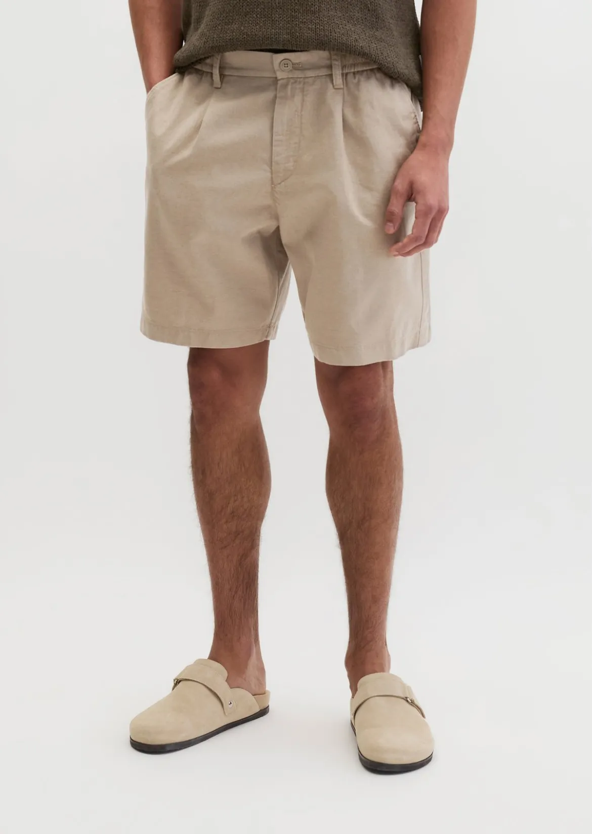 Shorts Model Eksjö Jogger pleats relaxed aus TENCEL™ Lyocell -Leinen-Mix