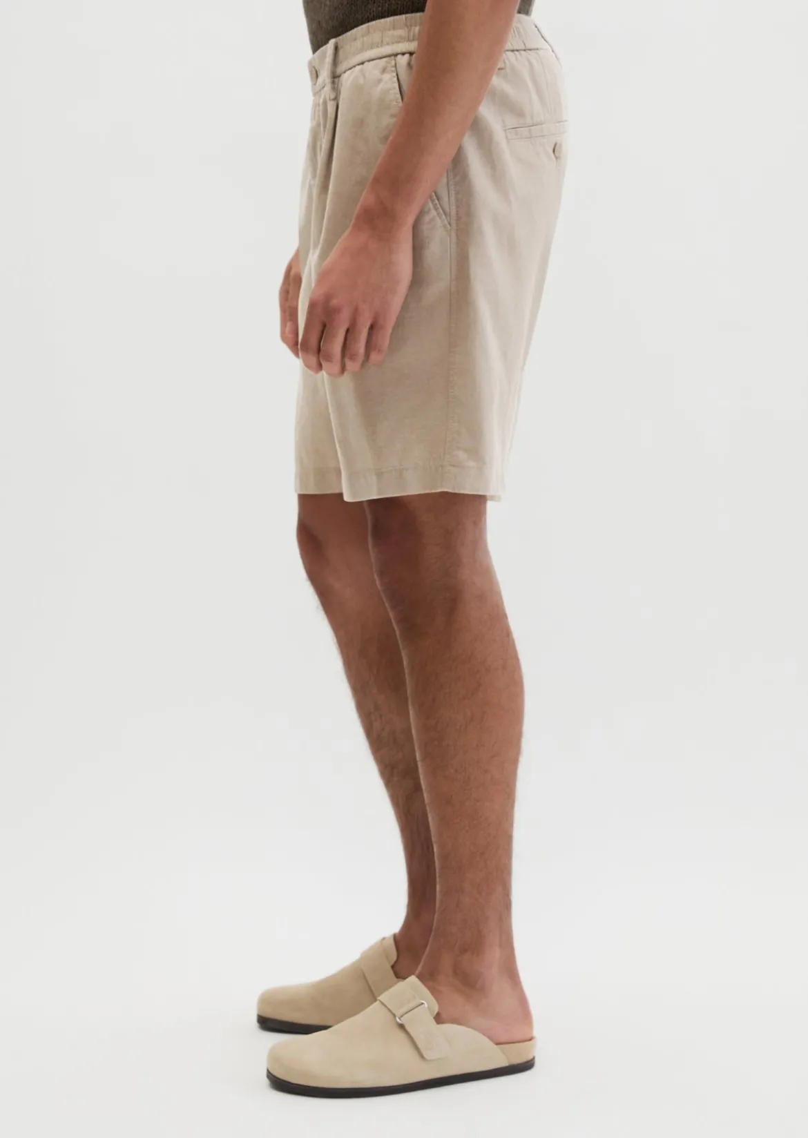 Shorts Model Eksjö Jogger pleats relaxed aus TENCEL™ Lyocell -Leinen-Mix