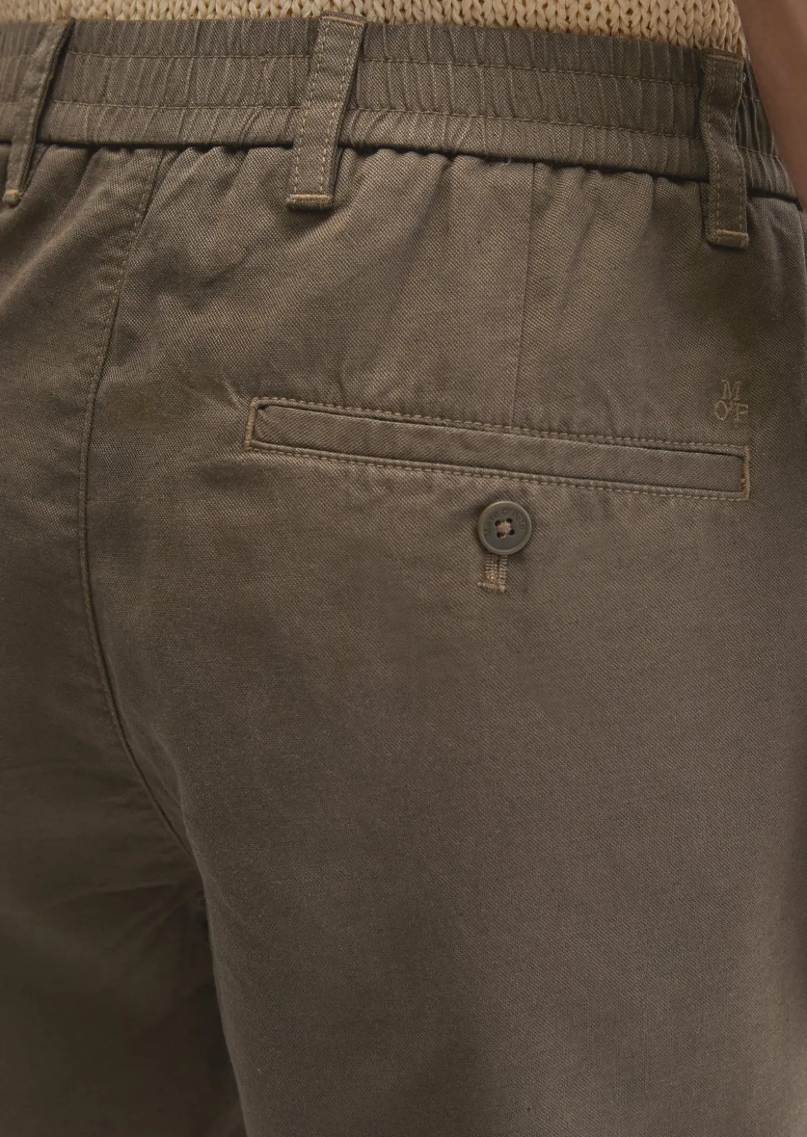 Shorts Model Eksjö Jogger pleats relaxed aus TENCEL™ Lyocell -Leinen-Mix