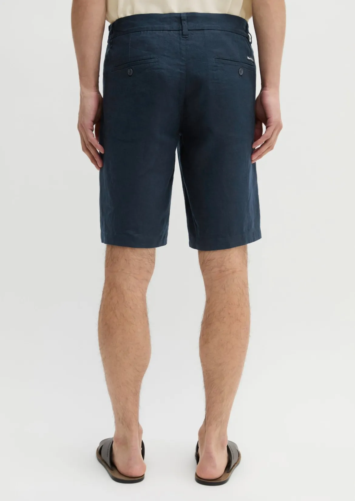 Shorts Model Reso Jogger regular aus europäischem Leinen