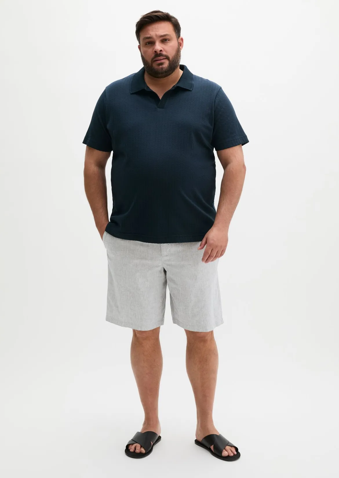 Shorts Model Reso Jogger regular aus Bio-Baumwoll-Leinen-Mix