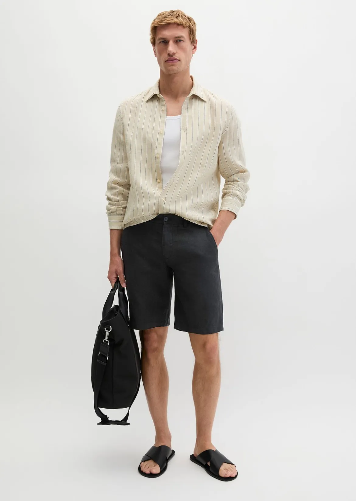 Shorts Model Reso Jogger regular aus europäischem Leinen
