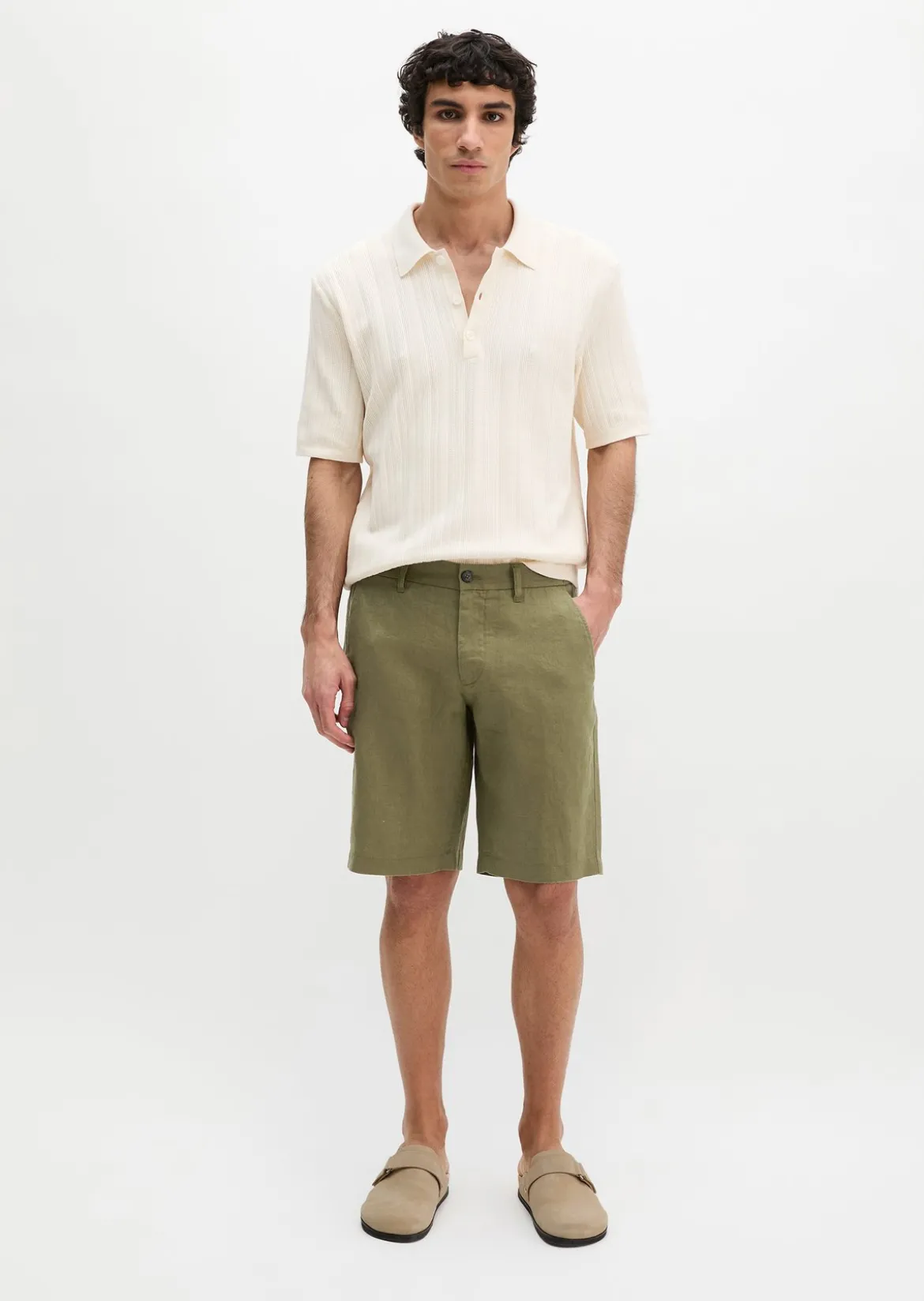 Shorts Model Reso Jogger regular aus europäischem Leinen