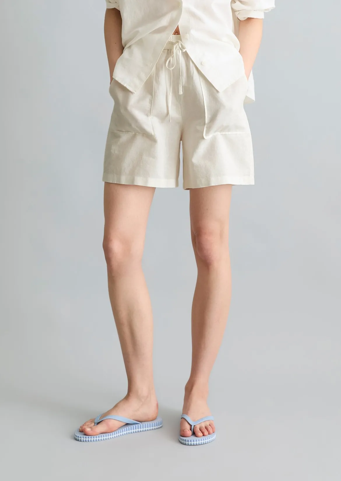 Shorts regular aus Leinen-Baumwolle-Mix