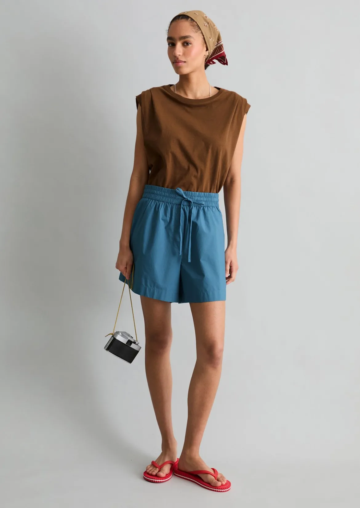 Shorts relaxed aus Papertouch-Popeline