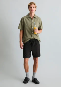 Shorts relaxed mit feiner Bouclé-Struktur