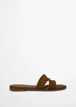 Slide Model Babette mit modernen Cut-Outs