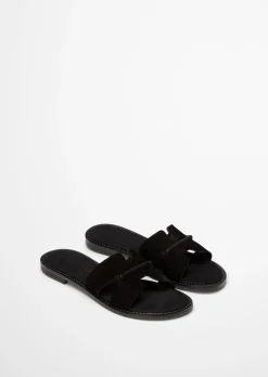 Slide Model Babette mit modernen Cut-Outs
