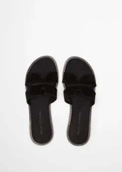Slide Model Babette mit modernen Cut-Outs
