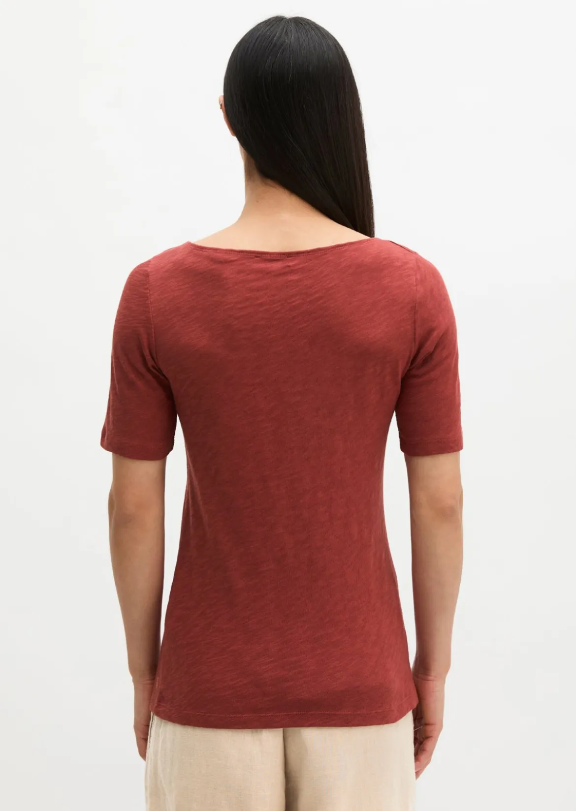Slub-Jersey-T-Shirt regular mit U-Boot-Ausschnitt