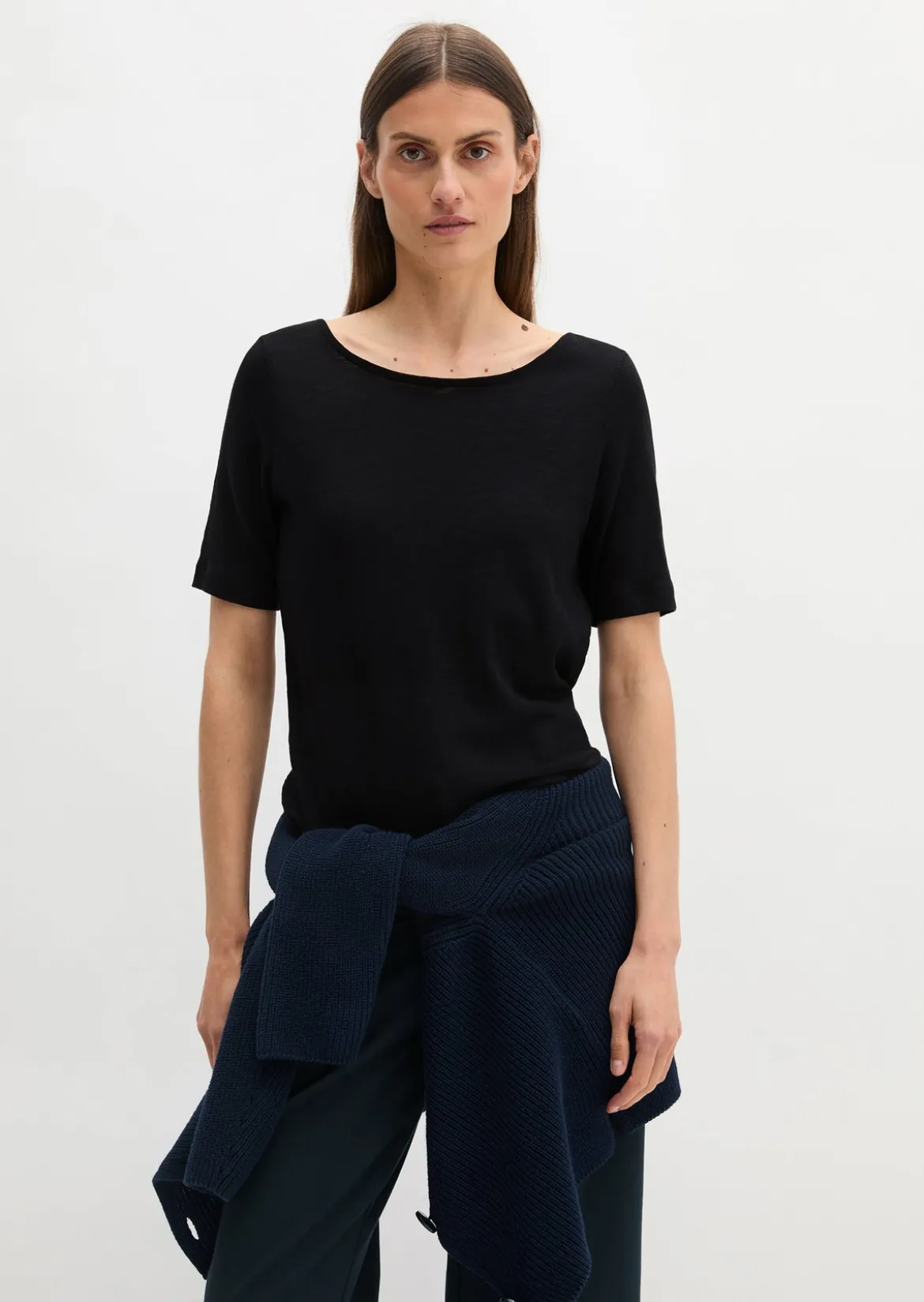 Slub-Jersey-T-Shirt regular mit U-Boot-Ausschnitt