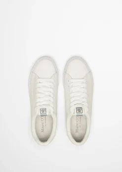 Sneaker Model Bodil aus fein genarbtem Rindleder