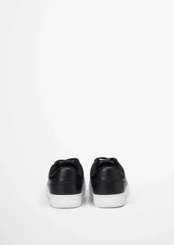 Sneaker Model Bodil aus fein genarbtem Rindleder