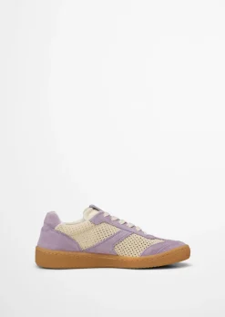Sneaker Model Court aus edlem Rindleder mit Häkeleinsätzen