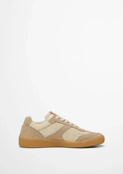Sneaker Model Court aus edlem Rindleder mit Häkeleinsätzen