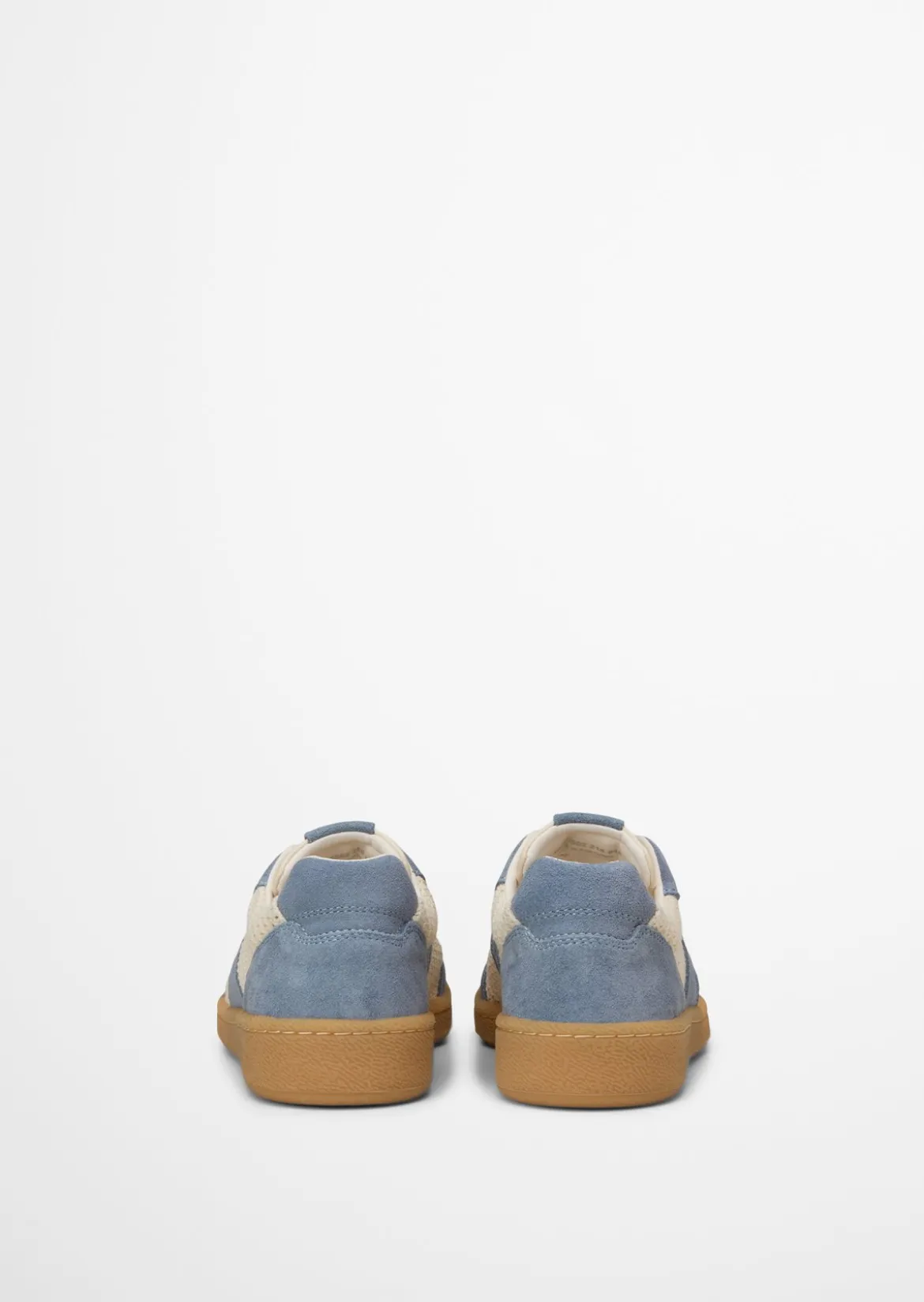 Sneaker Model Court aus edlem Rindleder mit Häkeleinsätzen