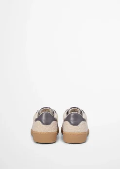 Sneaker Model Court aus Leder und Teddyfell
