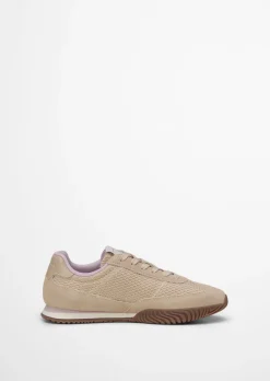Sneaker Model Gustafina aus Leder und Polyester