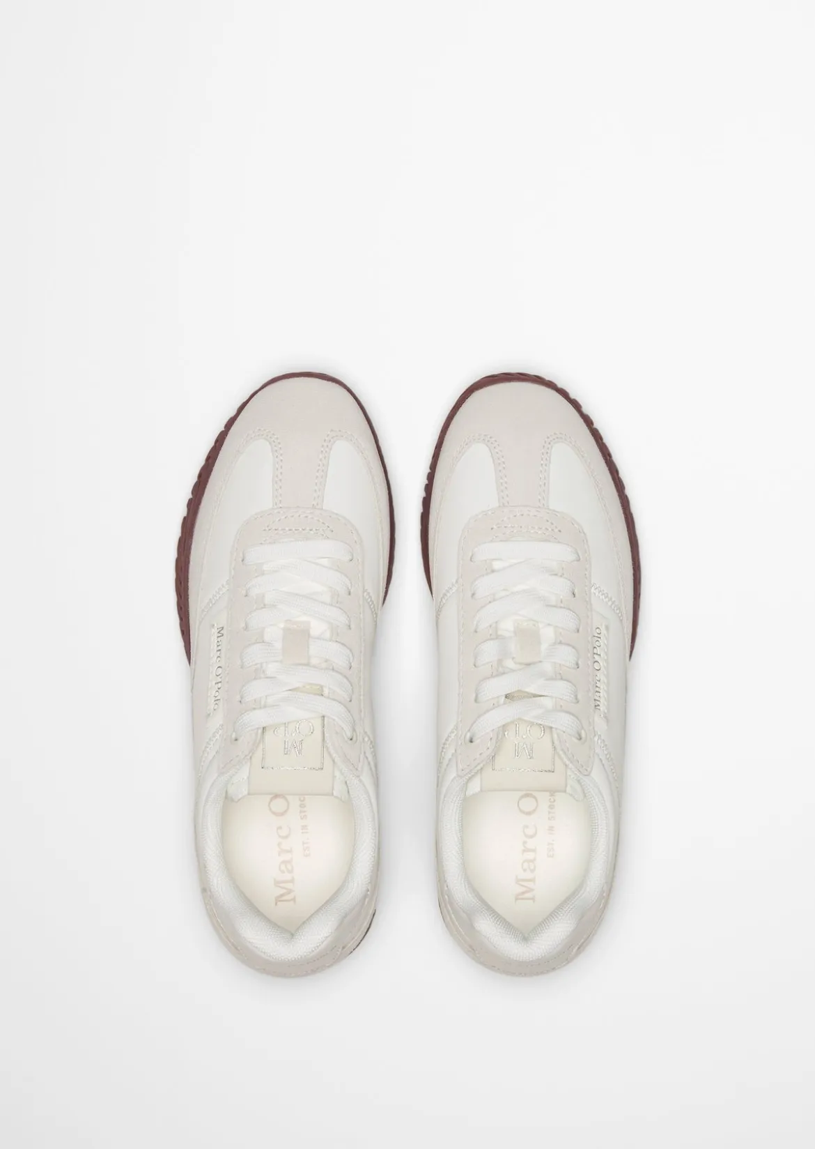 Sneaker Model Gustafina aus Leder und Nylon