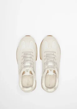 Sneaker Model Mara aus Veloursleder und Mesh