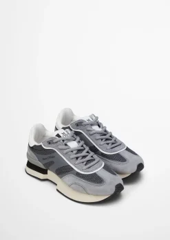 Sneaker Model Mara aus Veloursleder und Mesh