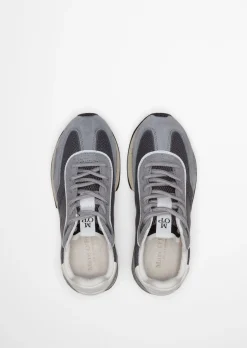 Sneaker Model Mara aus Veloursleder und Mesh