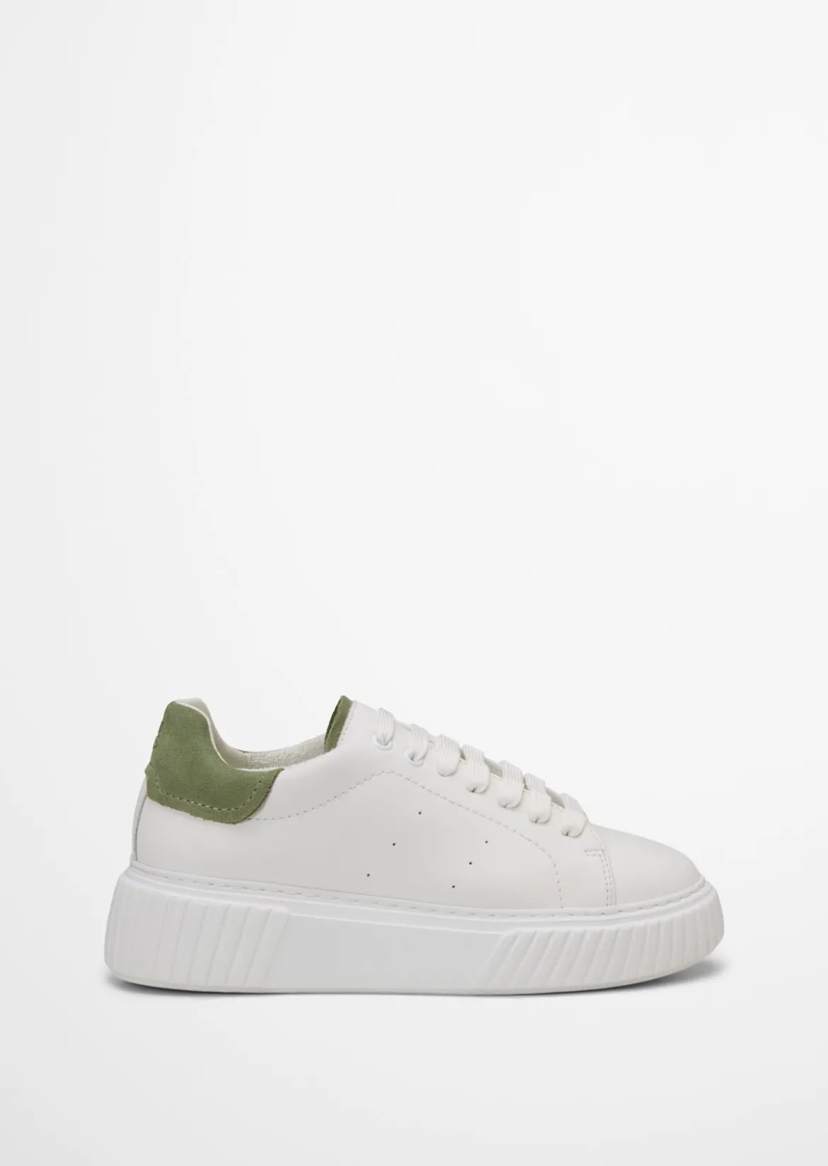 Sneaker Model Svea aus softem Rindleder