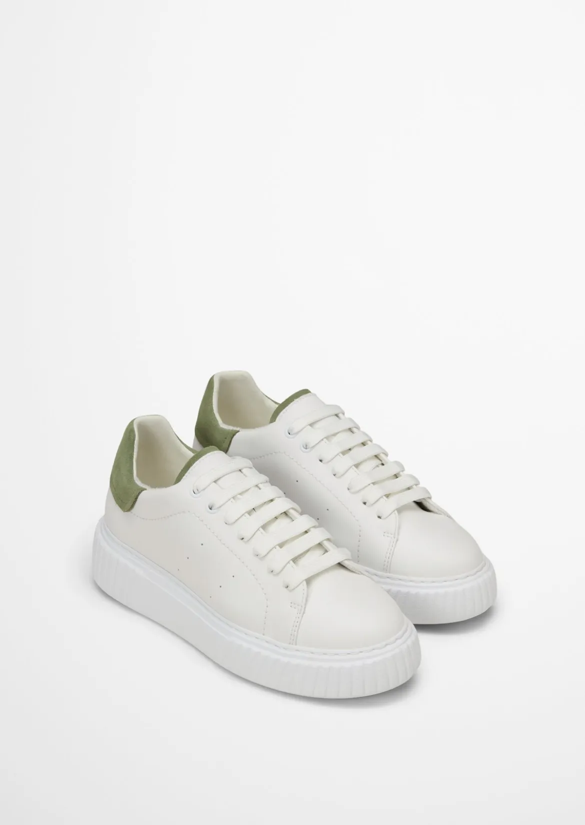Sneaker Model Svea aus softem Rindleder