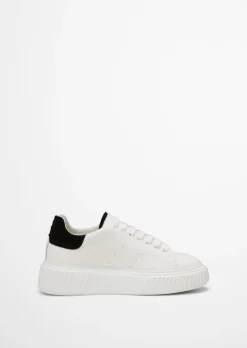 Sneaker Model Svea aus softem Rindleder