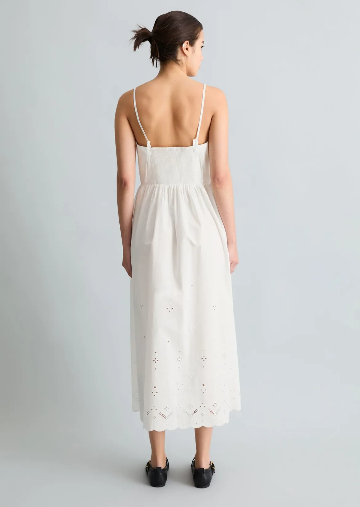 Spitzenkleid slim mit Broderie Anglaise