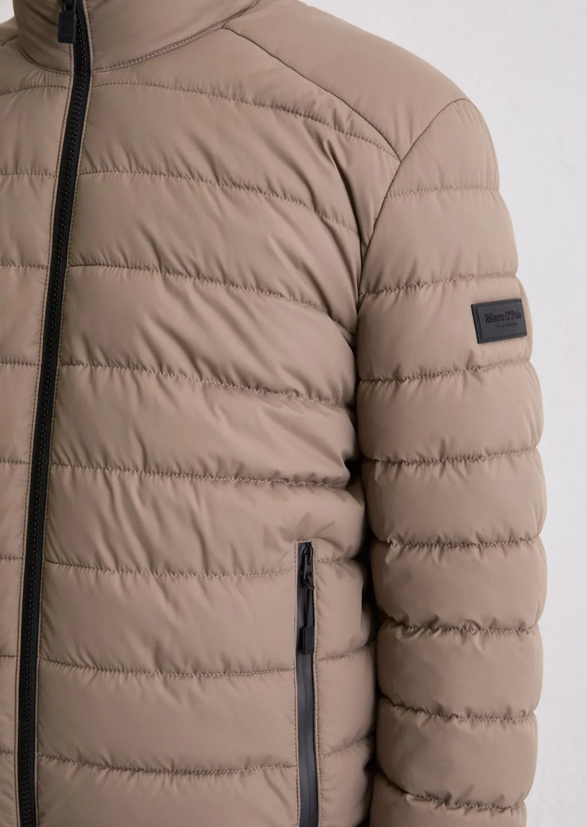 Steppjacke regular aus recyceltem Performance-Polyester