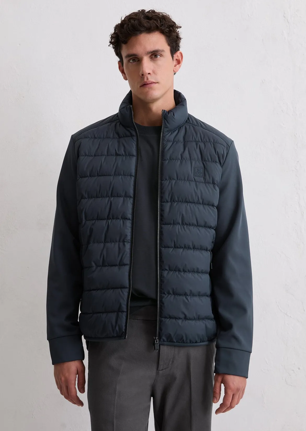 Steppjacke regular mit weichen Scuba-Ärmeln