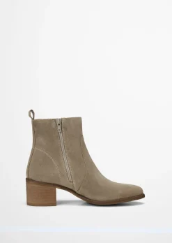 Stiefelette Model Marcia aus weichem Veloursleder