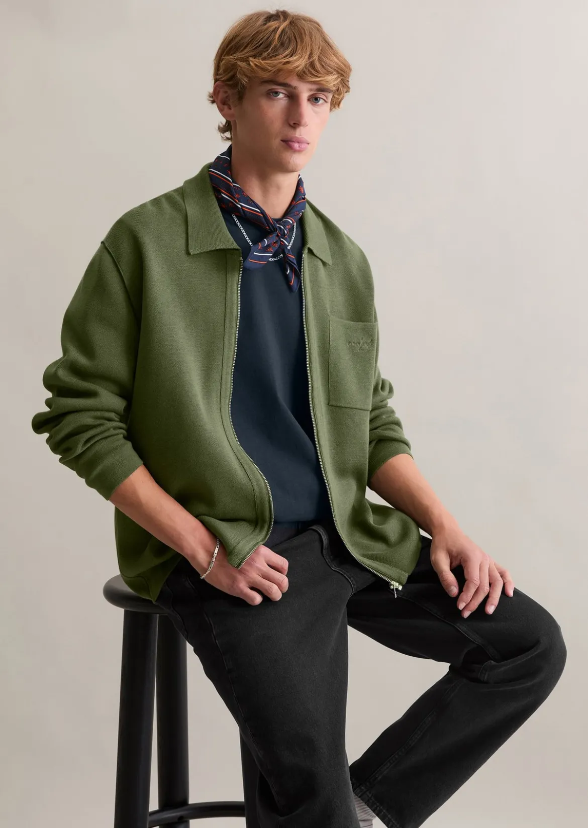 Strickjacke loose mit Reißverschluss und Polokragen