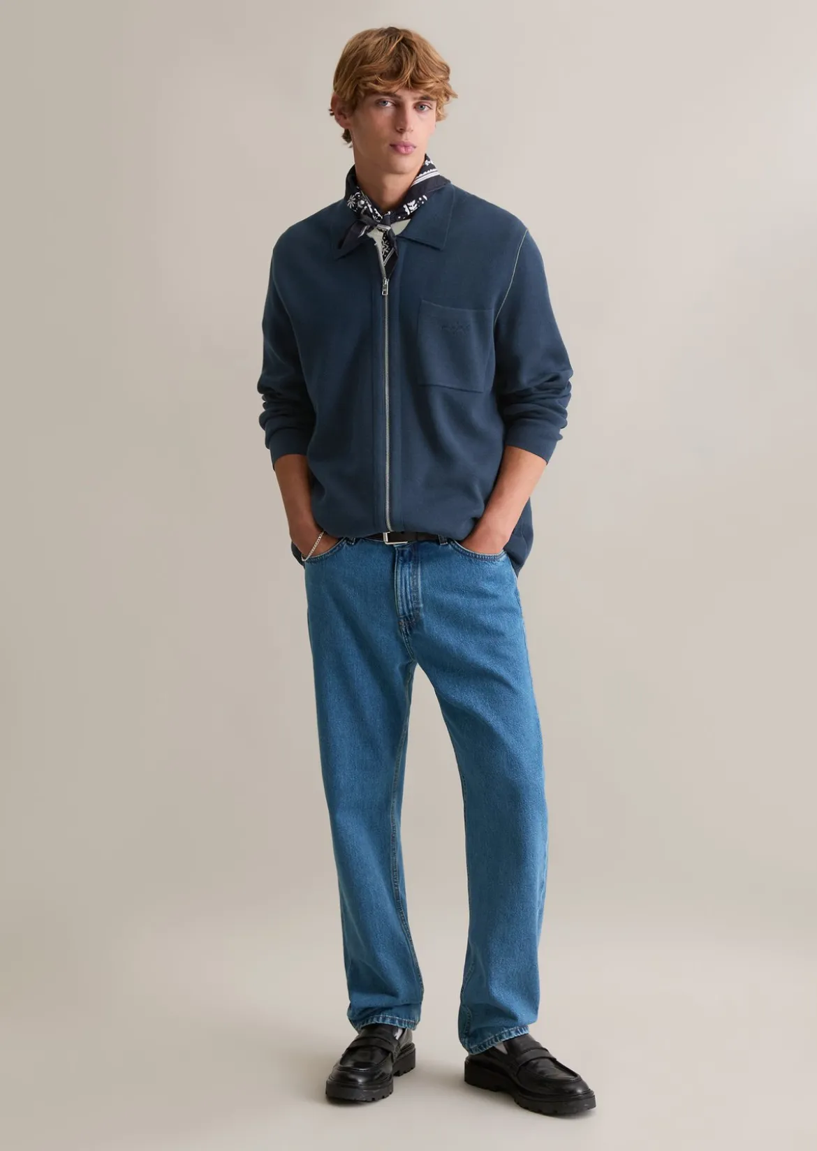 Strickjacke loose mit Reißverschluss und Polokragen