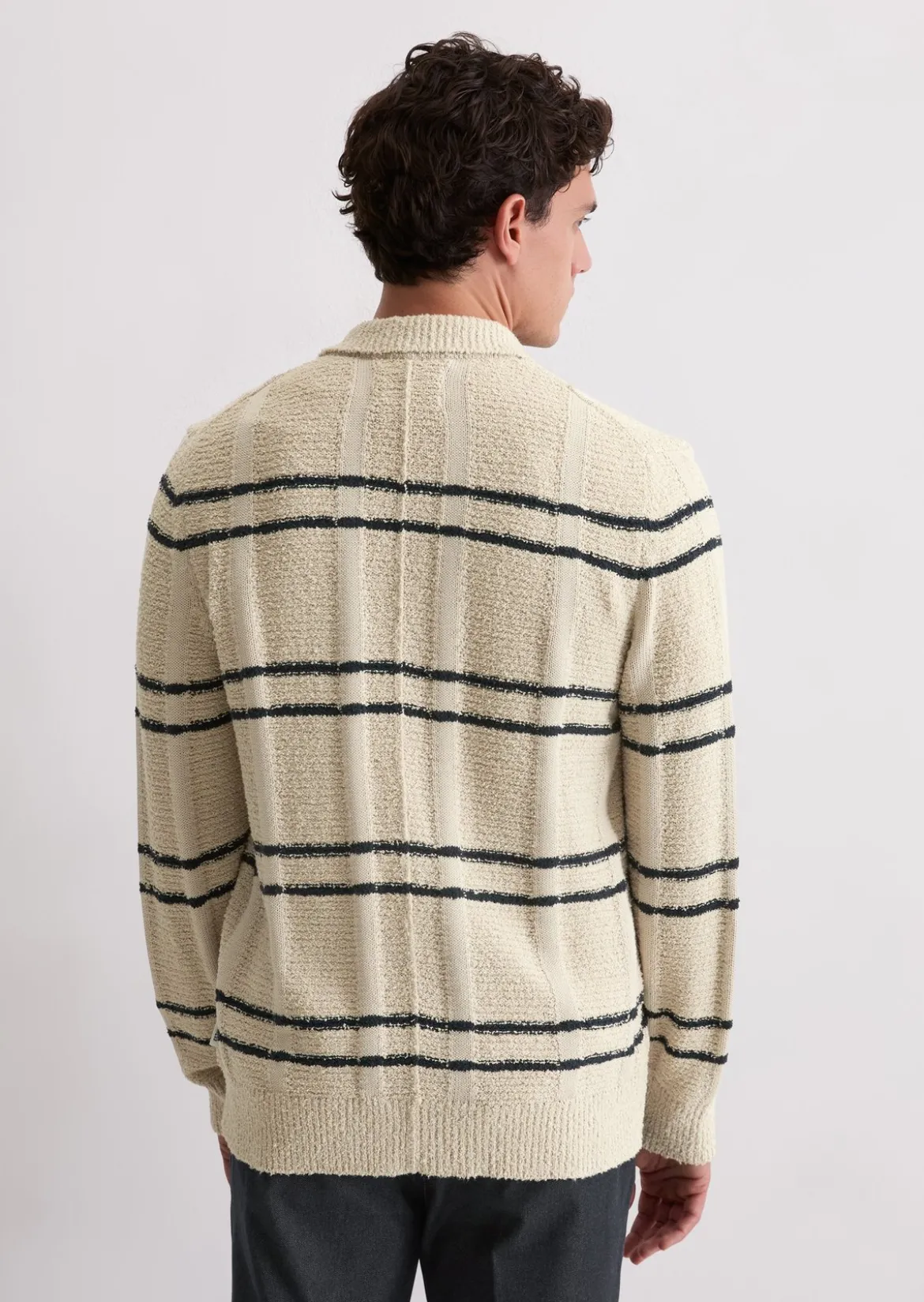 Strickjacke mit Kragen regular mit spannendem Struktur-Mix